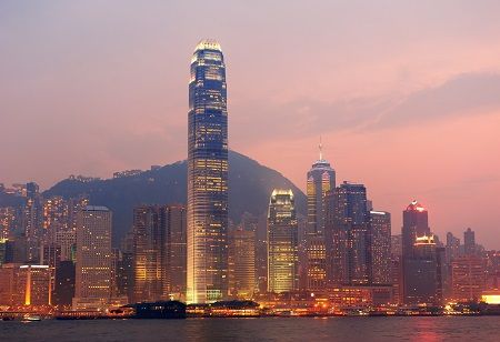 Hong Kong Companies Seek Flexible Office Solutions Amid Economic Shifts